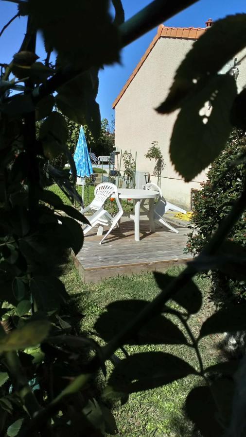 Bed and Breakfast Le Ti'Roussat Сент-Андре-де-Кюбзак Екстер'єр фото
